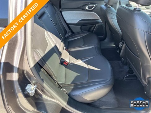 Used 2023 Jeep Compass Latitude image 20