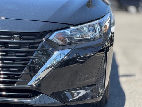 Used 2024 Nissan Sentra S image 7