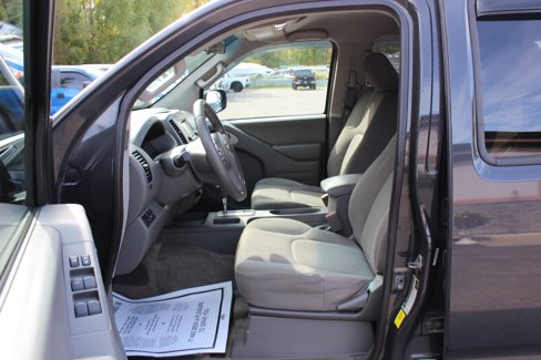 Used 2015 Nissan Frontier SV image 16
