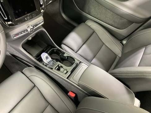 New 2026 Volvo XC40 B5 Plus w/ Protection Package Premier image 23