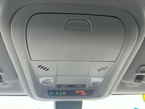 Certified 2022 GMC Terrain SLE w/ Driver Convenience Package image 18