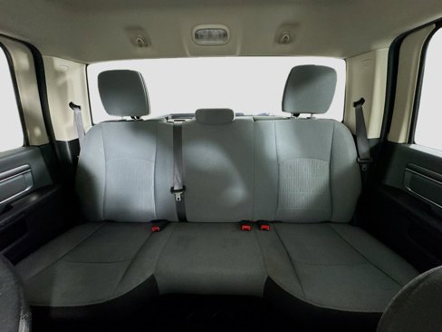Used 2021 RAM 1500 Classic SLT image 33
