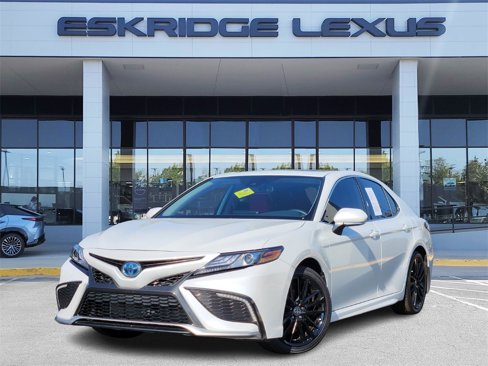 Used 2023 Toyota Camry XSE image 1