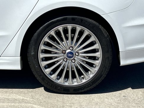 Used 2016 Ford Fusion Titanium image 12