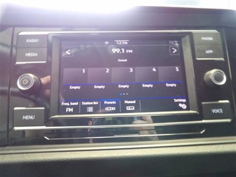 Used 2023 Volkswagen Jetta S image 33