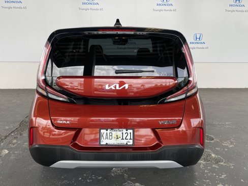 Used 2023 Kia Soul S image 30