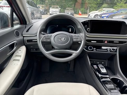 Certified 2023 Hyundai Sonata SEL w/ Convenience Package image 13