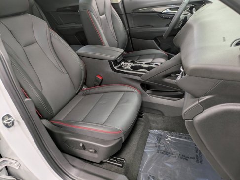 Used 2023 Buick Envision Essence w/ Sport Touring Package image 28