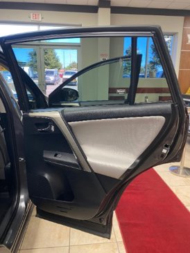 Used 2014 Toyota RAV4 XLE image 12