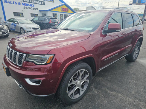 Used 2018 Jeep Grand Cherokee Limited image 2