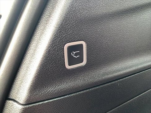 New 2025 Chrysler Pacifica Select image 31