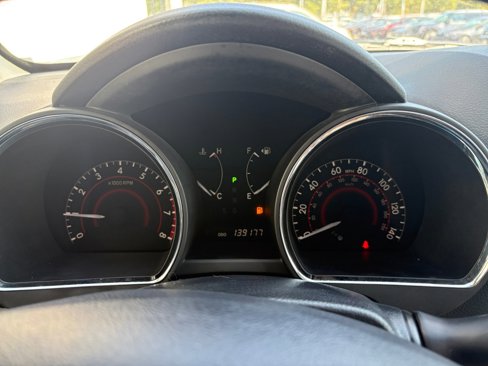 Used 2013 Toyota Highlander Limited image 11