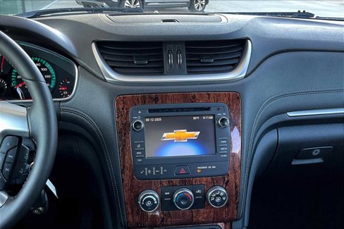 Used 2014 Chevrolet Traverse LT image 6