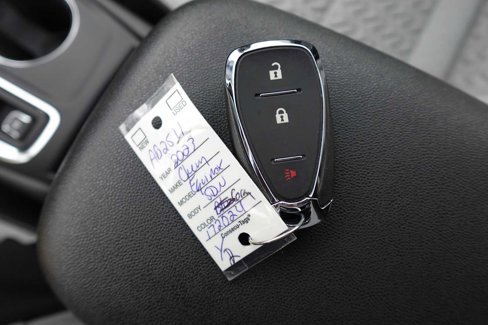 Used 2023 Chevrolet Equinox LS image 33
