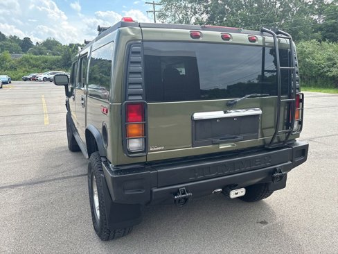 Used 2003 HUMMER H2 Luxury w/ Preferred Equipment Group image 8