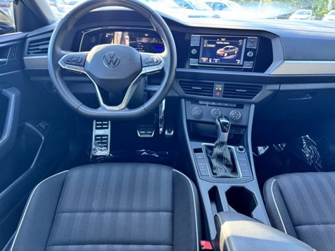 Certified 2023 Volkswagen Jetta Sport image 13