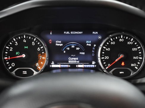 Used 2017 Jeep Renegade Limited image 30