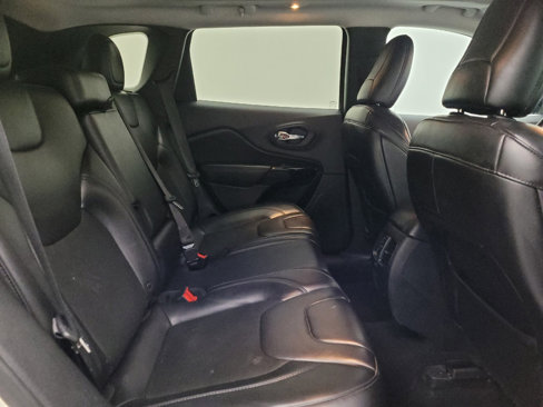 Used 2019 Jeep Cherokee Latitude Plus image 19