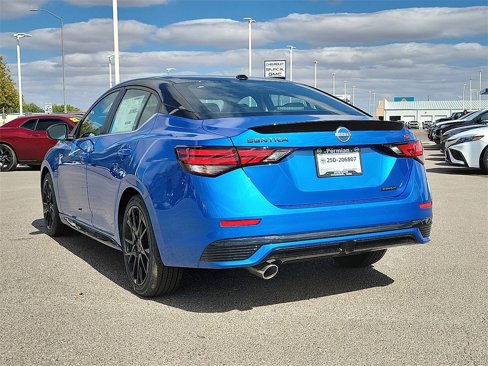 New 2025 Nissan Sentra SR w/ Midnight Edition image 8