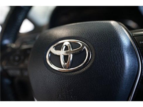 Used 2019 Toyota Camry SE w/ Carpet Mat Package image 23