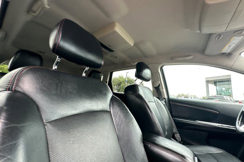 Used 2015 Dodge Journey R/T w/ Flexible Seating Group image 17