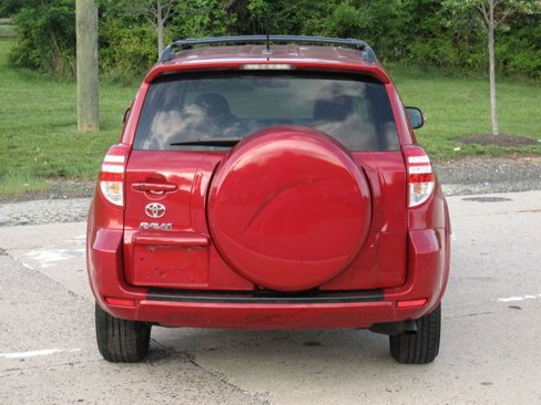 Used 2011 Toyota RAV4 Limited image 10