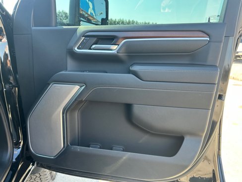 Used 2024 GMC Sierra 2500 Denali w/ Denali Reserve Package image 12