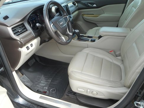Used 2017 GMC Acadia Denali w/ Technology Package image 9