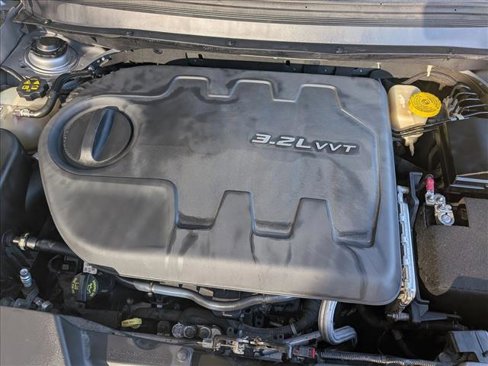 Used 2014 Jeep Cherokee Latitude w/ Cold Weather Group image 22