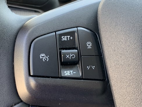 Used 2023 Ford Mustang Mach-E Select image 19