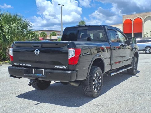 Used 2017 Nissan Titan PRO-4X image 7