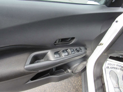 Used 2021 Nissan Kicks S image 14