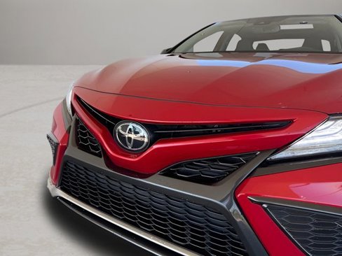 Used 2022 Toyota Camry XSE image 2