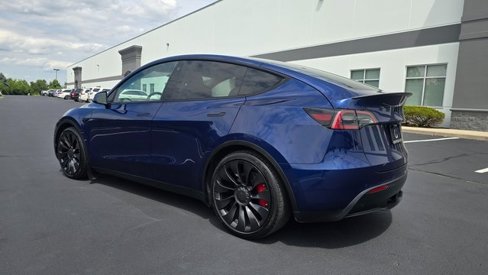 Used 2022 Tesla Model Y Performance image 9
