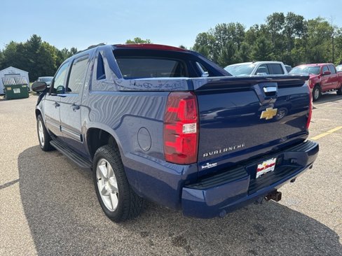 Used 2013 Chevrolet Avalanche LS image 8
