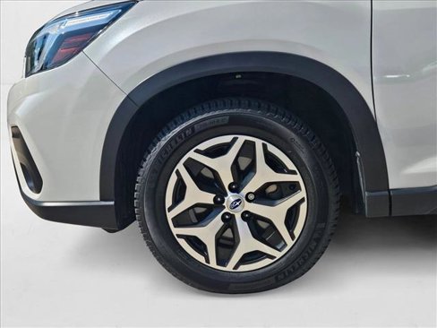 Used 2021 Subaru Forester Premium w/ Popular Package #1 image 9