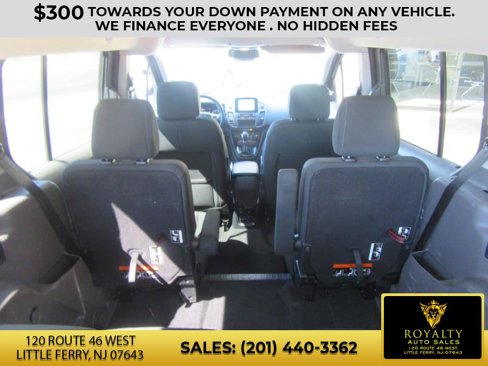Used 2020 Ford Transit Connect XLT image 10