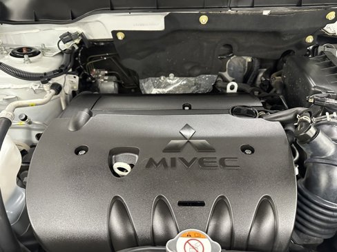 Used 2021 Mitsubishi Outlander Sport SE image 34