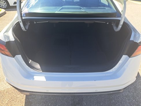 Certified 2020 Nissan Altima 2.5 SR w/ Premium Package image 11