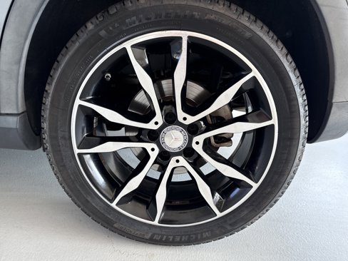 Used 2015 Mercedes-Benz GLA 250 4MATIC image 14