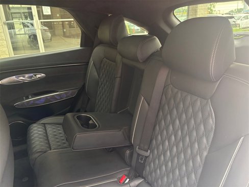 Used 2025 Genesis GV70 3.5T Sport w/ Sport Advanced Package image 13