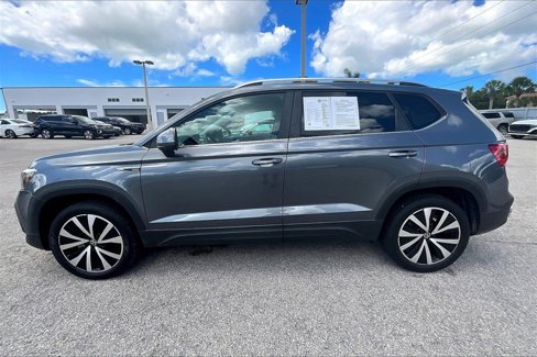 Certified 2023 Volkswagen Taos SE w/ Panoramic Sunroof Package image 8