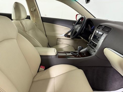 Used 2011 Lexus IS 250 image 37
