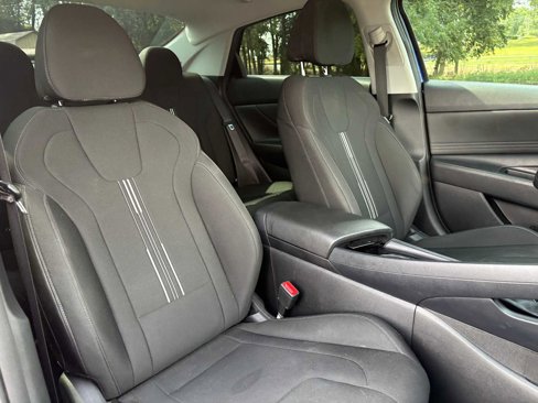 Used 2021 Hyundai Elantra SEL w/ Convenience Package image 18