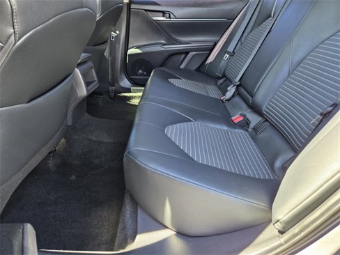 Certified 2019 Toyota Camry SE image 12