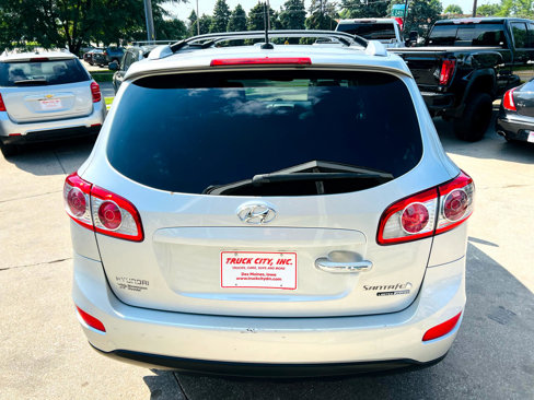 Used 2011 Hyundai Santa Fe Limited image 4