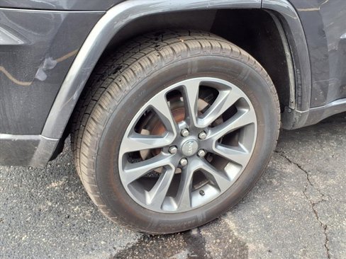 Used 2018 Jeep Grand Cherokee Overland image 26