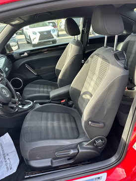 Used 2014 Volkswagen Beetle R-Line image 10