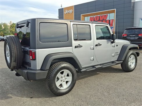 Used 2018 Jeep Wrangler Unlimited Sport S image 9