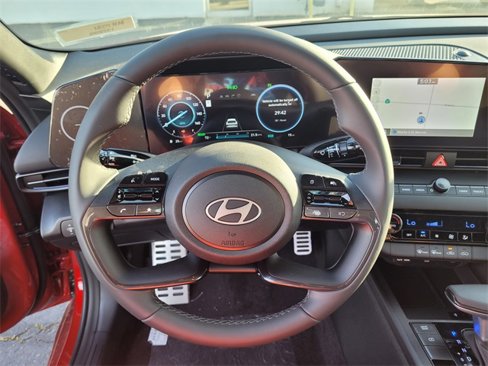 New 2025 Hyundai Elantra SEL image 28